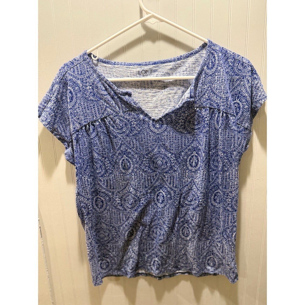 Loft Outlet Womens Petite MP Blue White Medallion Paisley Short Sleeve Top